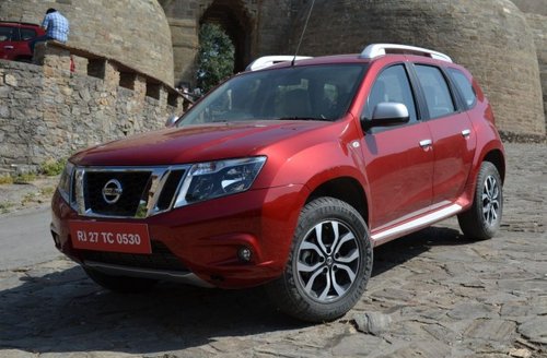 Nissan Terrano 2014 03-610x400.jpg