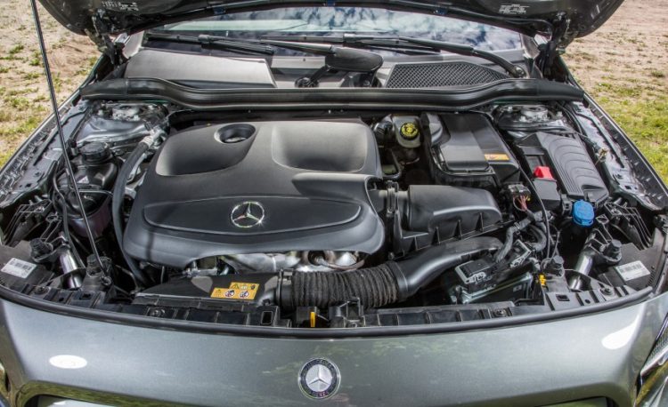 Двигатель нового Mercedes-Benz GLA 250 4 Matic