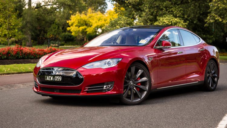 Tesla Model S - предел мечтания эстетов всех мастей
