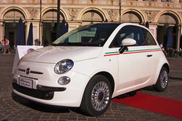 Fiat 500 автомобиль для женщин