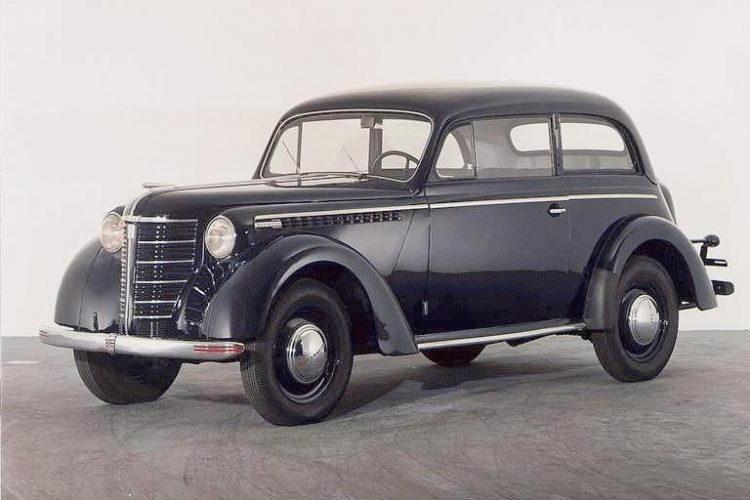 На фото Opel Olympia (Опель Олимпия) 1938 года