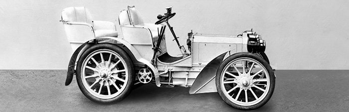 Первый автомобиль серии "Mercedes", модель 1901 года