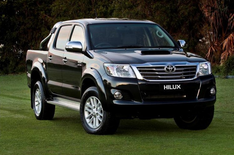 Комплектации Toyota Hilux 2023-2024 модельного года