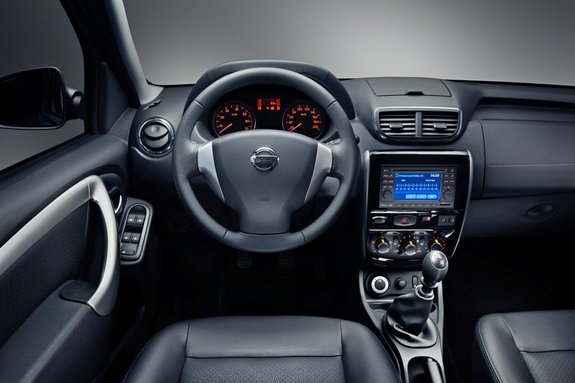 Nissan Terrano 03.jpg
