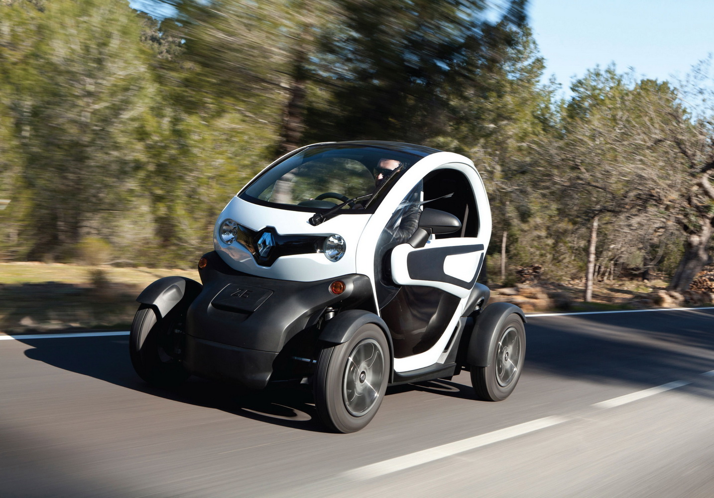 Электроавтомобиль Рено Twizy