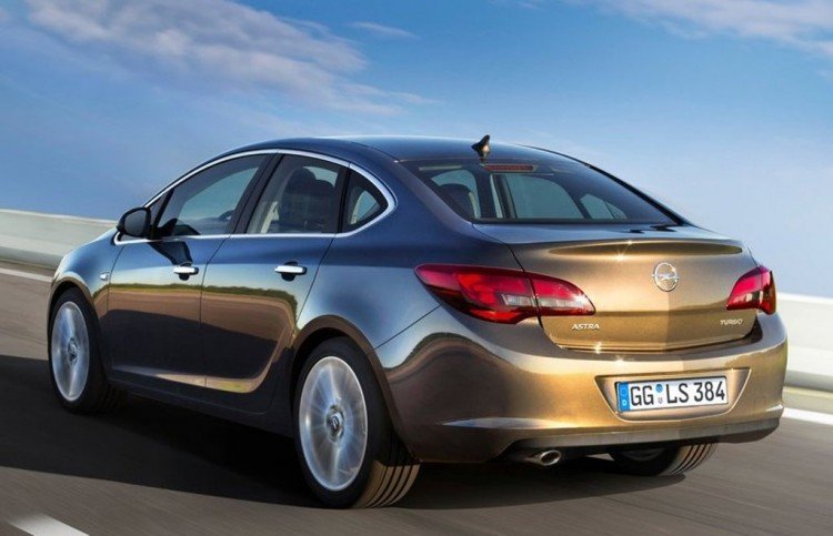 Почему стоит купить Opel Astra 