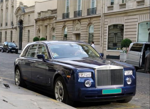 Аристократ высшего сословия в автомобильном мире это Rolls-Royce Phantom