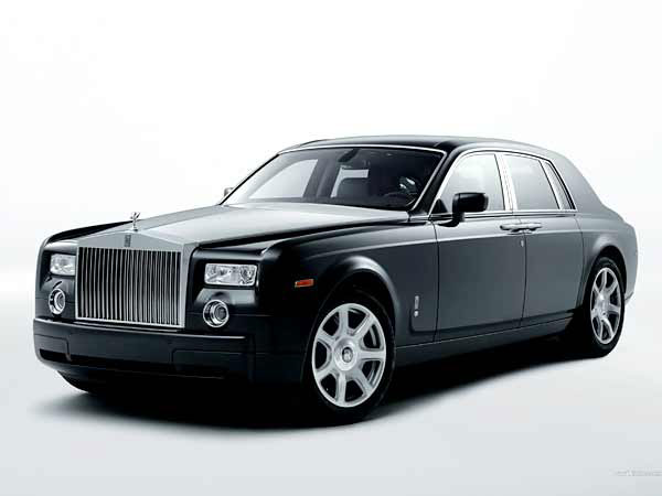 Rolls-Royce Phantom – надо же на чем-то в клуб ездить