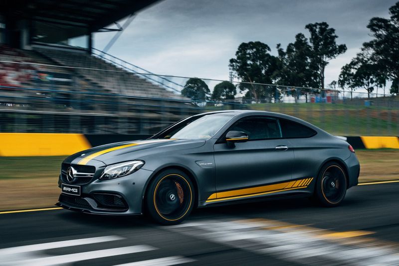 Атмосферный V8 против турбосилового ряда: увлекательное погружение в Mercedes C63 AMG Coupe