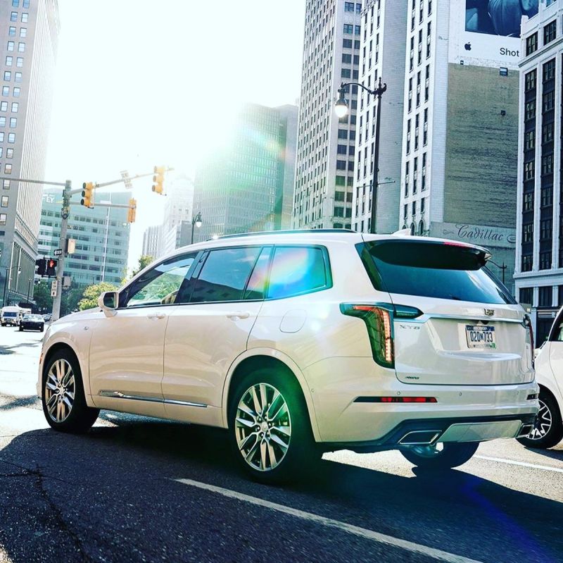 Cadillac XT6
