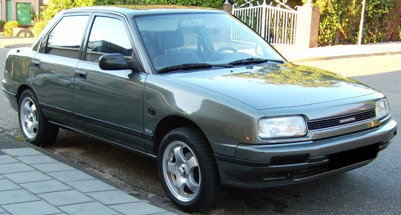 Daihatsu Applause