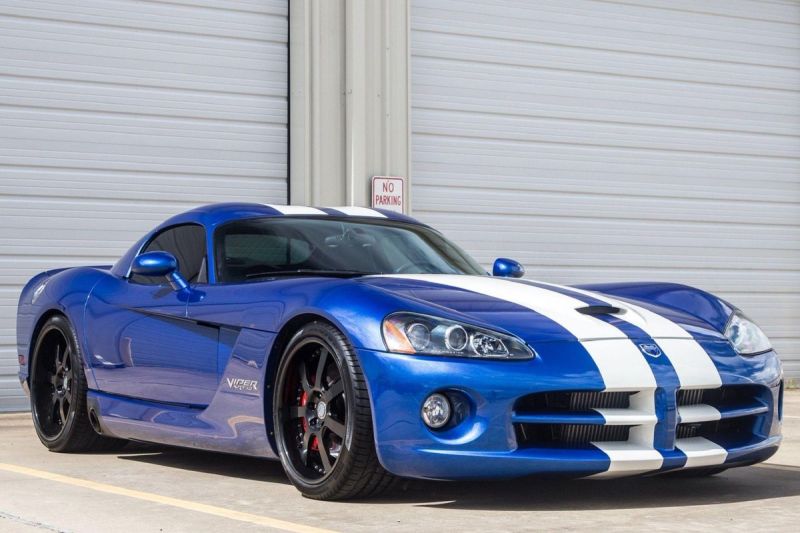 Dodge Viper