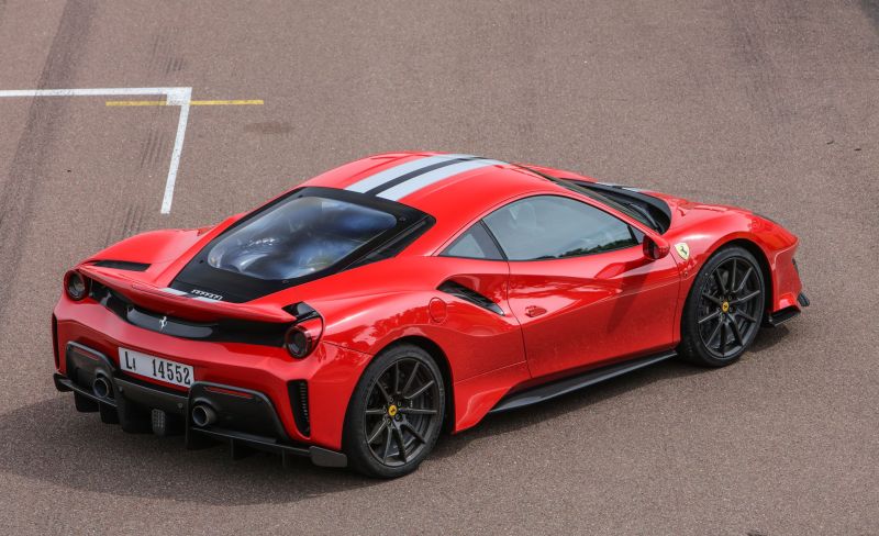 Ferrari 488 Pista