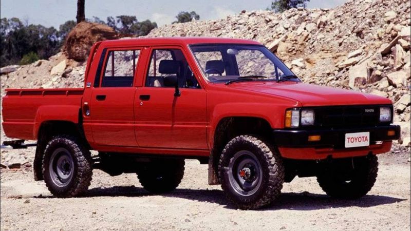 Интересна ли вам подробная история моделей легендарного пикапа Toyota Hilux: вся правда про этот автомобиль