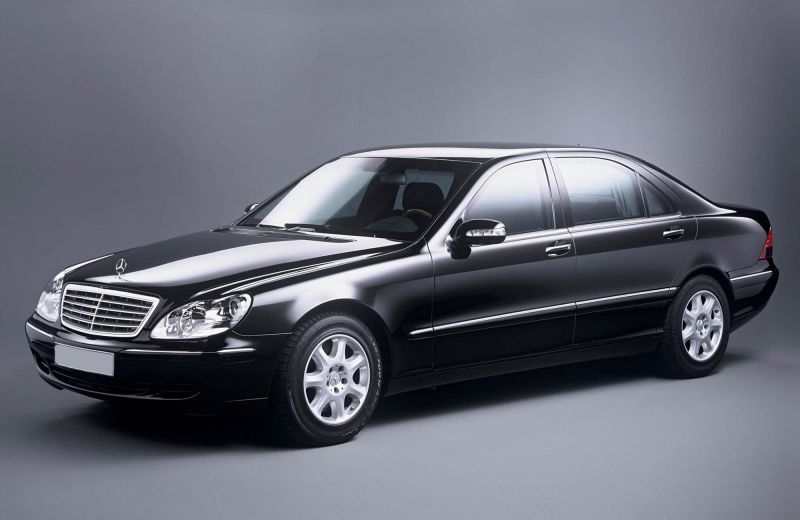 Интересно ли вам узнать всё о Mercedes-Benz W220: секреты и хитрости этого автомобиля