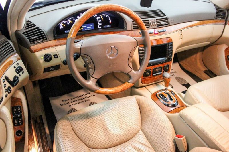 Интересно ли вам узнать всё о Mercedes-Benz W220: секреты и хитрости этого автомобиля