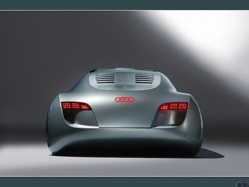 Интересные детали об автомобиле Audi RSQ из фильма «Я, робот»: отличия от других концептов