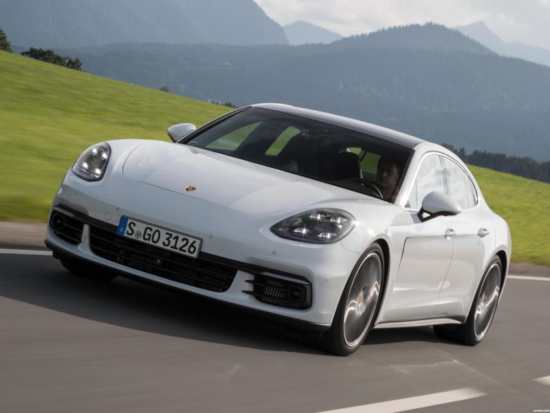 История панамеры Porsche: какой смысл скрывается за названием этого автомобиля