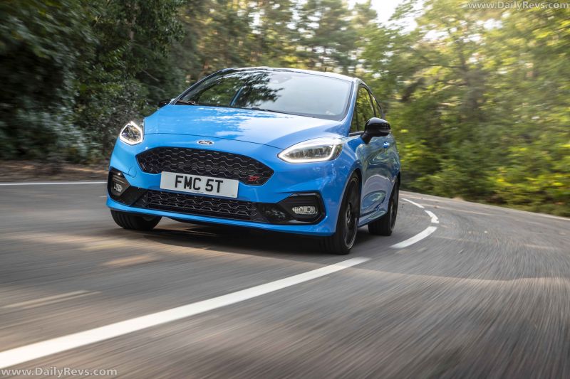 Как Ford Fiesta 2023 сделает вождение еще приятнее: свежие отзывы форд