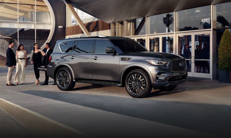 Infiniti qx80 с открытым верхом дверей