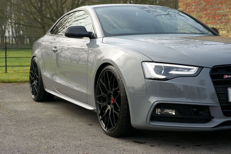 Как использовать уникальный оттенок Nardo Grey на автомобиле, чтобы выделиться из толпы