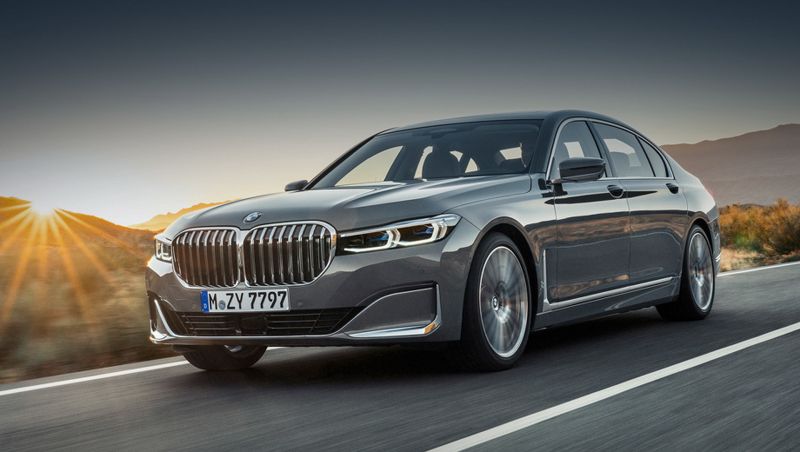 Как найти и купить легендарную BMW 7 серии в 2023 году: подержанные автоиномарки с богатой историей