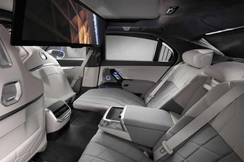 Как найти и купить легендарную BMW 7 серии в 2023 году: подержанные автоиномарки с богатой историей