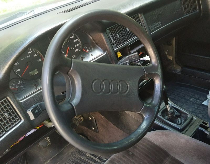 Как отремонтировать легендарную Audi 90, чтобы она стала как новая