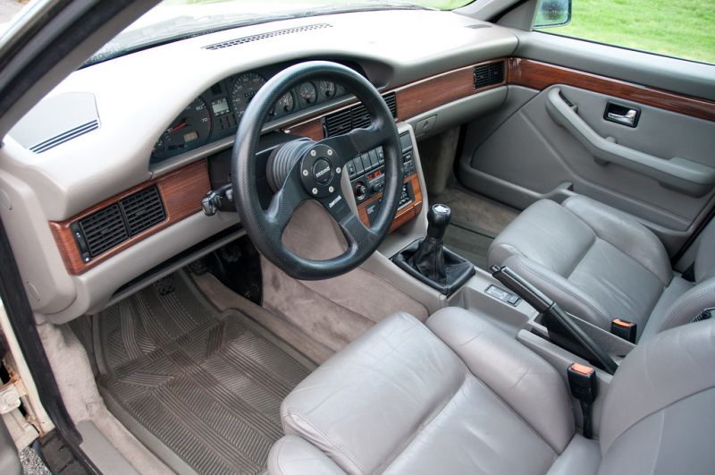Как отремонтировать легендарную Audi 90, чтобы она стала как новая