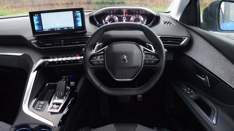 Как Peugeot 3008 в 2023 году удивит своим комфортом и надежностью