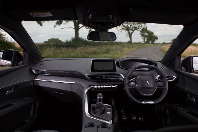 Как Peugeot 3008 в 2023 году удивит своим комфортом и надежностью