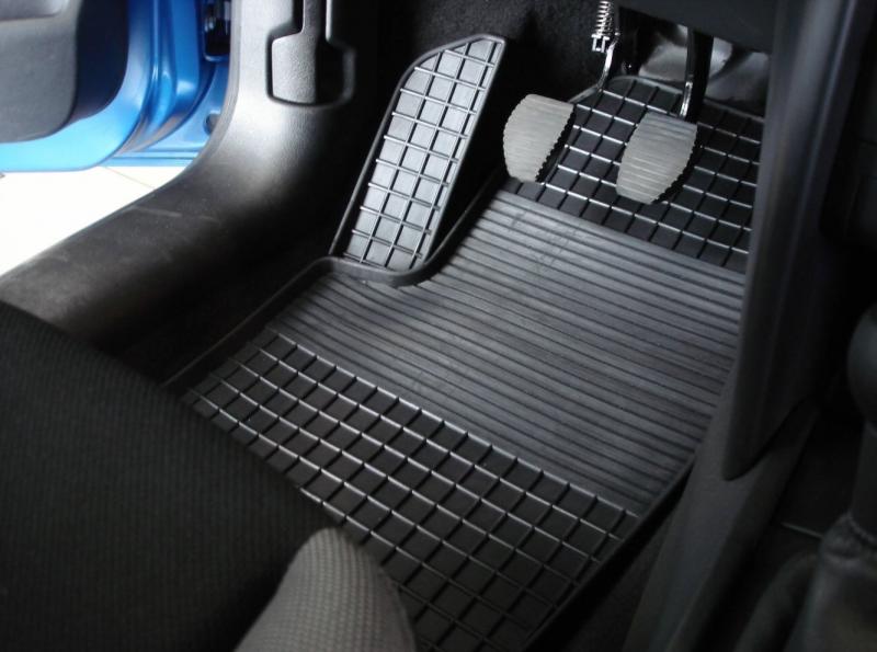 Как подобрать идеальные коврики в салон автомобиля WeatherTech : 7 лайфхаков выбора