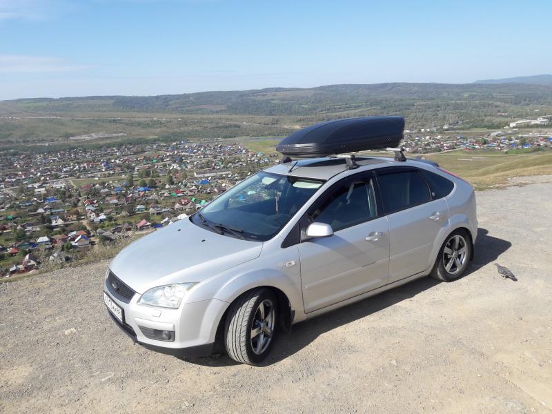 Как подобрать идеальный автомобильный бокс для Ford Focus хэтчбека: откройте для себя лучшие варианты