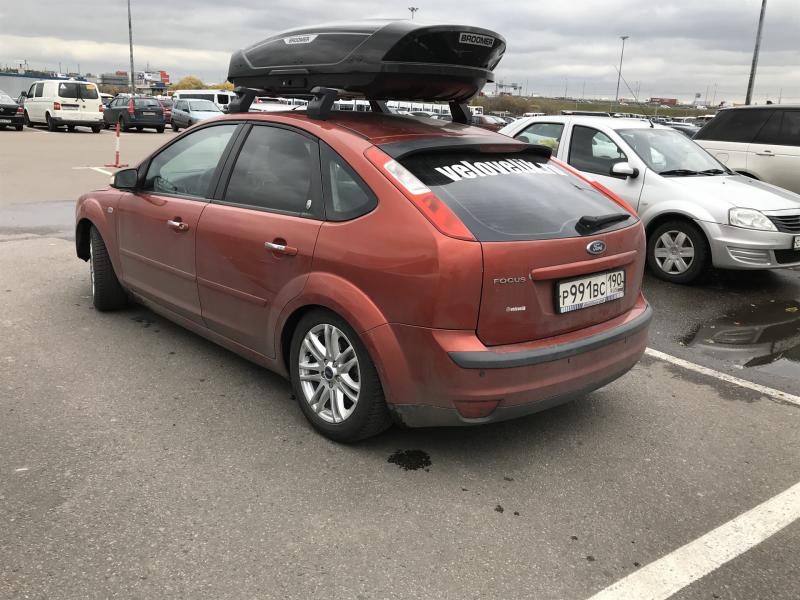 Как подобрать идеальный автомобильный бокс для Ford Focus хэтчбека: откройте для себя лучшие варианты