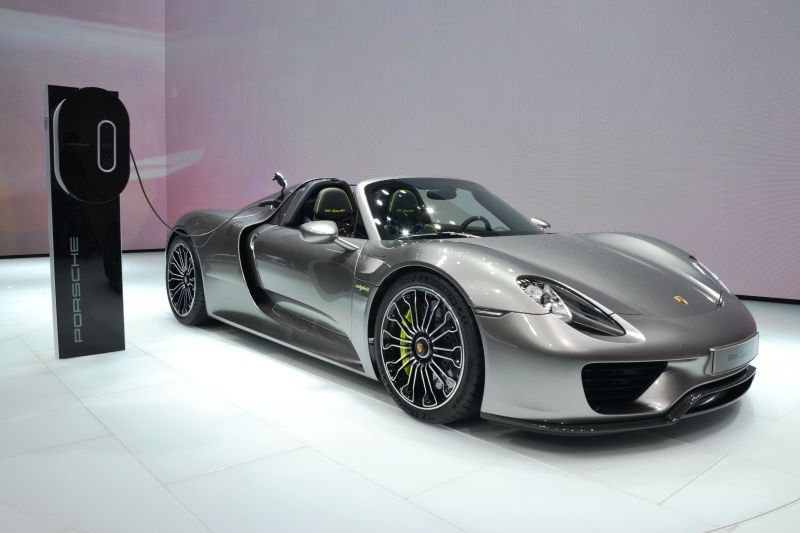 Как Porsche 918 Spyder может стать идеальным автомобилем в 2023 году
