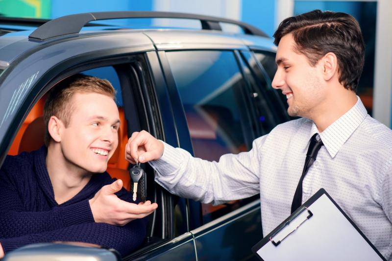 Как проходит тест драйв автомобиля в автосалоне: 15 советов для тех, кто хочет испытать машину в деле
