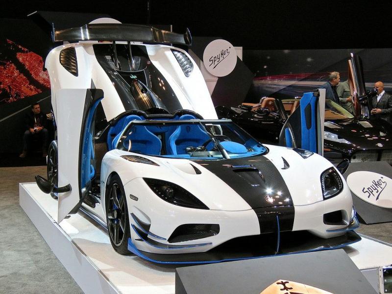 Как прокатиться на Koenigsegg Agera S и узнать все об этом автошедевре