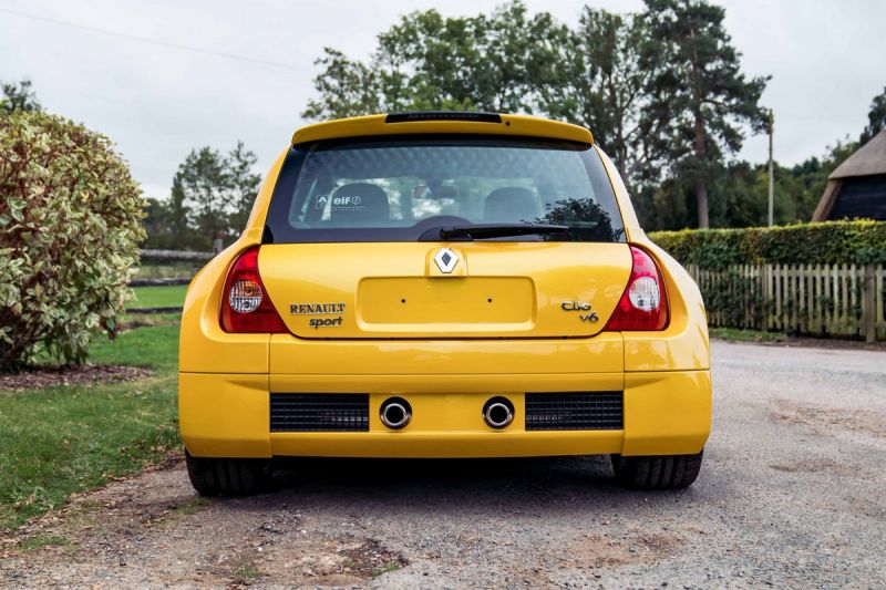 Как Renault Clio 2000 г. может удивить непредвзятого автолюбителя
