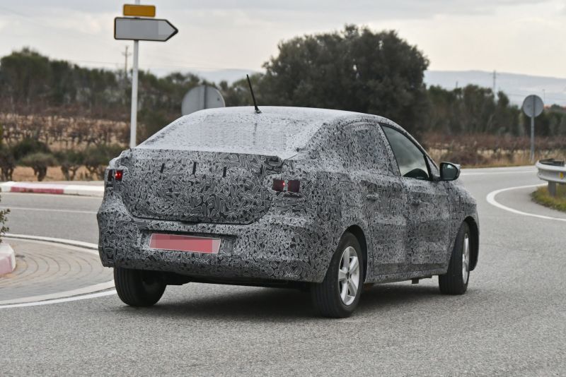 Как Renault Logan 2023 года удивит покупателей: 15 фактов об обновленном автомобиле
