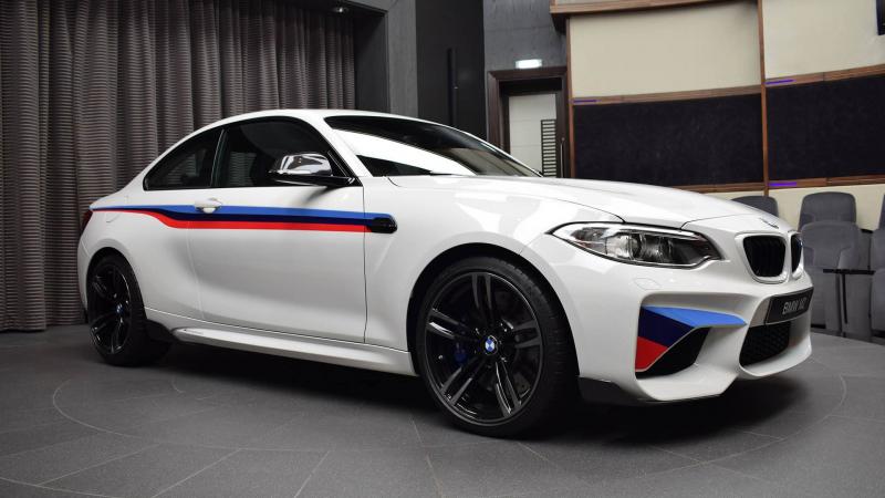 Как сделать БМВ 3 более спортивным автомобилем. Стильный M пакет