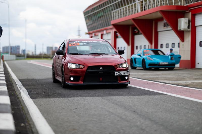 Как сделать Mitsubishi Lancer Evolution X идеальным автомобилем в 2023 году