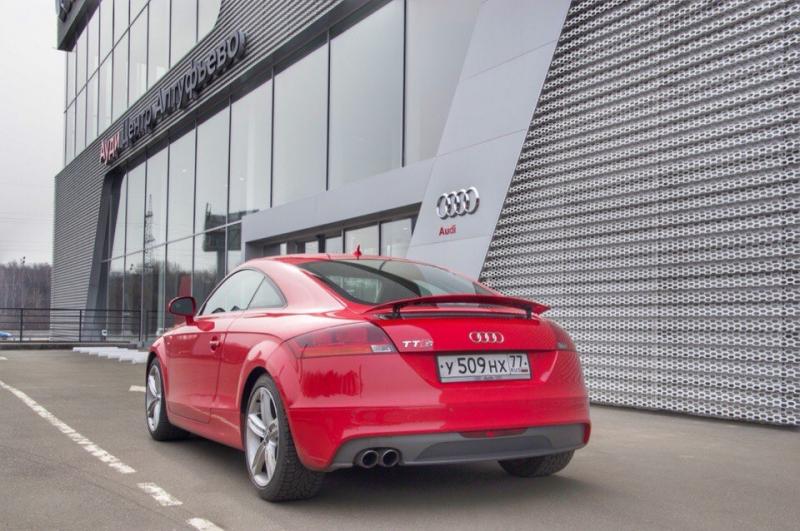 Как сделать обзор Audi TT захватывающим без скучных технических подробностей