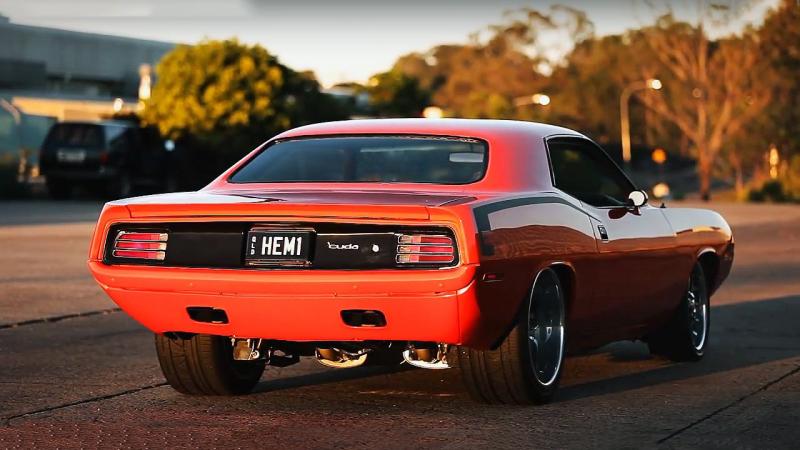 Как сделать Plymouth Hemi Cuda 1970 мечты без лишних затрат. Увлекательно про модификацию кузова
