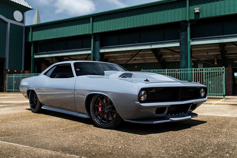 Как сделать Plymouth Hemi Cuda 1970 мечты без лишних затрат. Увлекательно про модификацию кузова