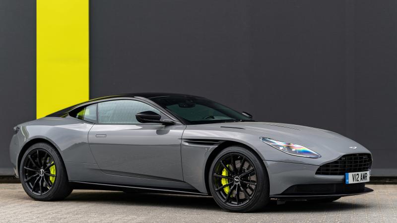 Как сделать покупку автомобиля Aston Martin DB11 лучшей: пробег, цена и комплектация