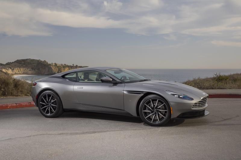 Как сделать покупку автомобиля Aston Martin DB11 лучшей: пробег, цена и комплектация