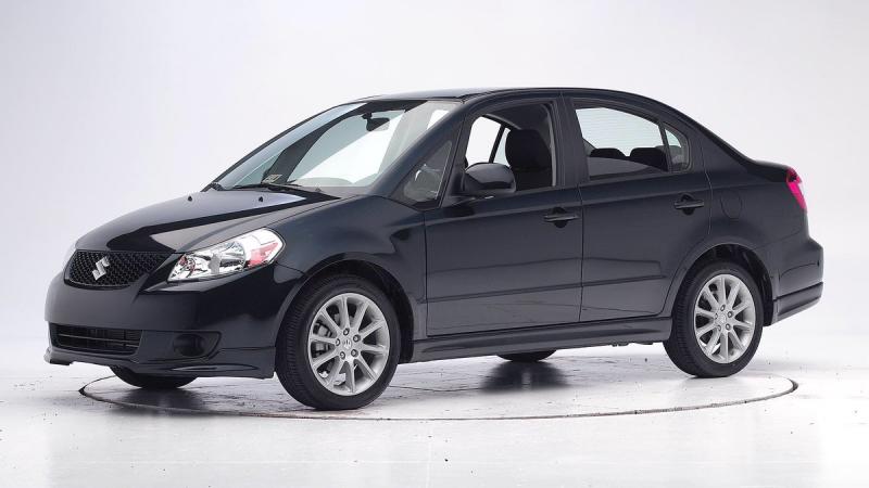 Как сделать покупку Сузуки SX4 седан с умом: драйв по максимуму