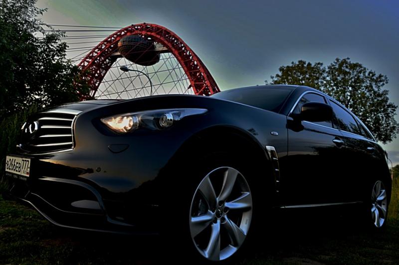 Как сделать правильный выбор между infiniti fx50 для реальных водителей: лови момент