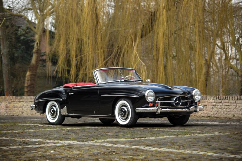 Как сделать реставрацию классического Мерседеса 190 SL незабываемой: план из 15 пунктов