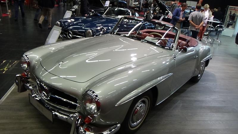 Как сделать реставрацию классического Мерседеса 190 SL незабываемой: план из 15 пунктов